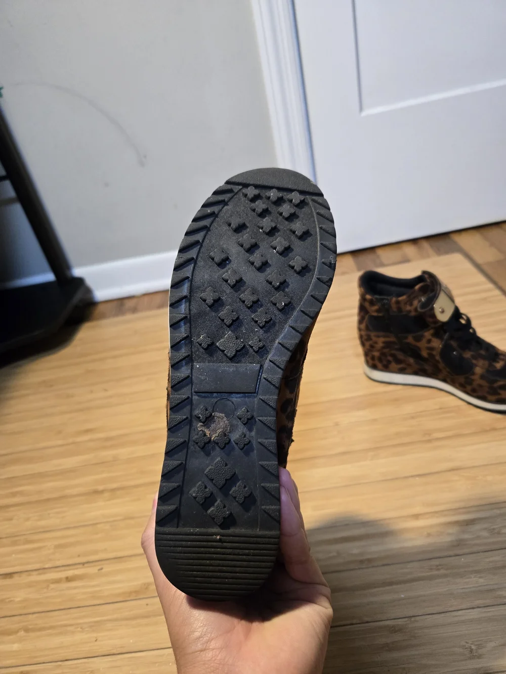 N/A stylish leopard